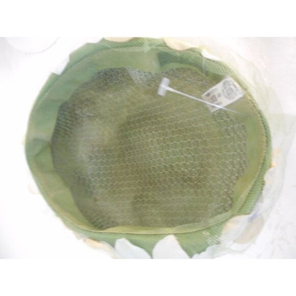 Vintage Women's Floral Capulet Hat with netting Blue Greens Union Made - Picture 6 of 8